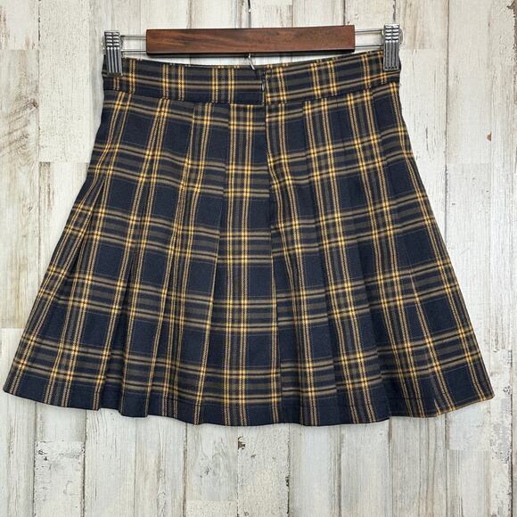 Full Tilt Plaid Pleated Mini Skirt XS Black Yellow Preppy Schoolgirl Academia - Picture 2 of 8
